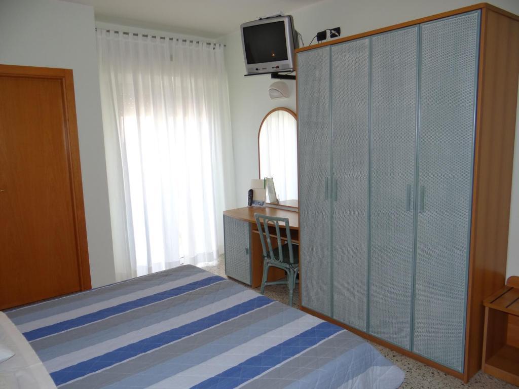 Hotel Aquila D'Oro Misano Adriatico Room photo